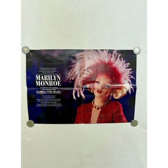 Franklin Mint Marilyn Monroe Vinyl 19" Doll Red Gown Gentlemen Prefer Blondes - Picture 12 of 16